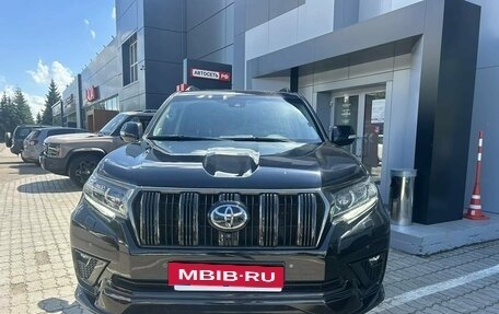 Toyota Land Cruiser Prado 150 рестайлинг 2, 2021 год, 7 680 000 рублей, 2 фотография