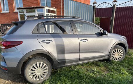 KIA Rio IV, 2021 год, 1 800 000 рублей, 1 фотография