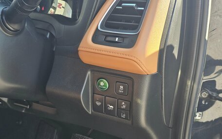 Honda Vezel, 2018 год, 1 850 000 рублей, 10 фотография