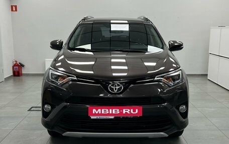 Toyota RAV4, 2018 год, 2 450 000 рублей, 2 фотография