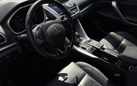 Mitsubishi Eclipse Cross, 2018 год, 2 450 000 рублей, 16 фотография
