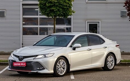 Toyota Camry, 2018 год, 2 795 000 рублей, 1 фотография
