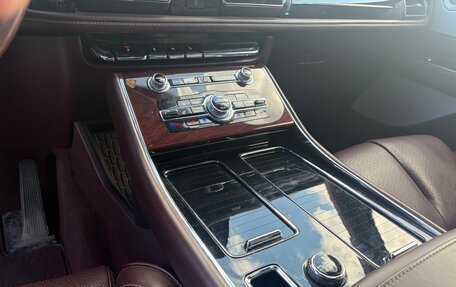 Lincoln Aviator II, 2022 год, 7 350 000 рублей, 10 фотография