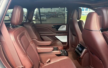 Lincoln Aviator II, 2022 год, 7 350 000 рублей, 18 фотография