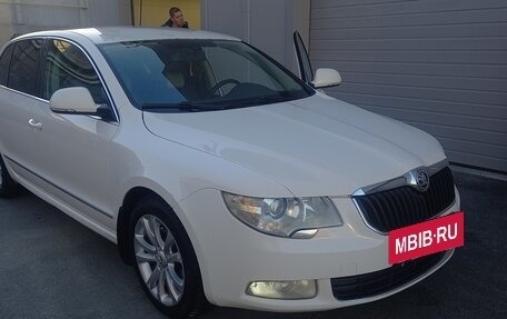 Skoda Superb III рестайлинг, 2011 год, 1 099 000 рублей, 4 фотография