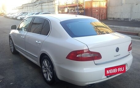 Skoda Superb III рестайлинг, 2011 год, 1 099 000 рублей, 2 фотография