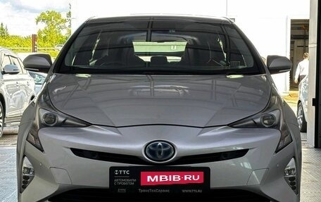 Toyota Prius IV XW50, 2017 год, 1 680 000 рублей, 2 фотография
