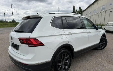 Volkswagen Tiguan II, 2022 год, 2 732 000 рублей, 2 фотография