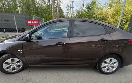 Hyundai Solaris II рестайлинг, 2015 год, 750 000 рублей, 5 фотография