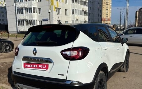Renault Kaptur I рестайлинг, 2018 год, 1 700 000 рублей, 3 фотография