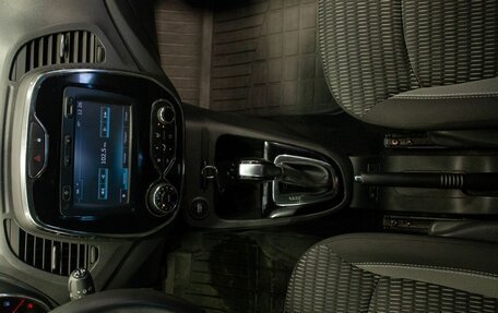 Renault Kaptur I рестайлинг, 2017 год, 1 535 000 рублей, 28 фотография