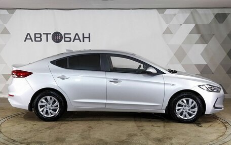 Hyundai Elantra VI рестайлинг, 2018 год, 1 287 000 рублей, 6 фотография