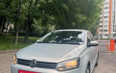 Volkswagen Polo VI (EU Market), 2012 год, 1 100 000 рублей, 1 фотография