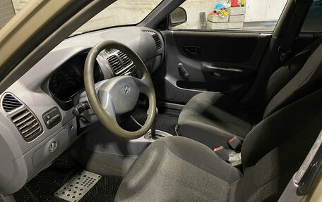 Hyundai Accent II, 2005 год, 280 000 рублей, 3 фотография