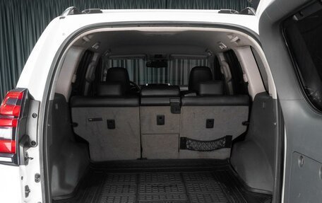 Toyota Land Cruiser Prado 150 рестайлинг 2, 2010 год, 3 099 000 рублей, 35 фотография