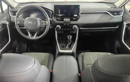Toyota RAV4, 2025 год, 3 650 000 рублей, 9 фотография