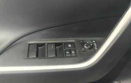 Toyota RAV4, 2025 год, 3 650 000 рублей, 19 фотография