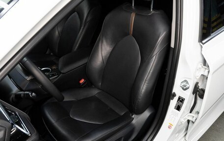 Toyota Camry, 2018 год, 2 799 000 рублей, 15 фотография