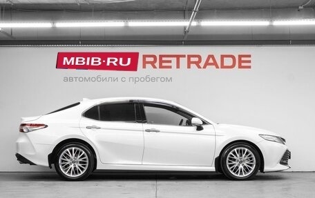 Toyota Camry, 2018 год, 2 799 000 рублей, 4 фотография
