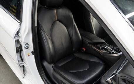 Toyota Camry, 2018 год, 2 799 000 рублей, 17 фотография