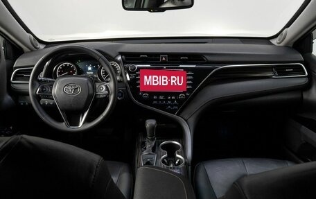 Toyota Camry, 2018 год, 2 799 000 рублей, 20 фотография