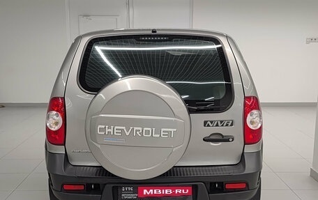 Chevrolet Niva I рестайлинг, 2014 год, 699 000 рублей, 7 фотография