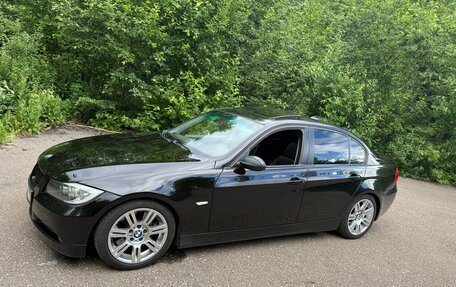 BMW 3 серия, 2005 год, 1 290 000 рублей, 3 фотография