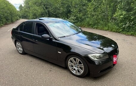BMW 3 серия, 2005 год, 1 290 000 рублей, 5 фотография