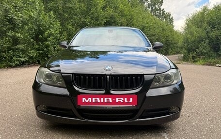 BMW 3 серия, 2005 год, 1 290 000 рублей, 7 фотография