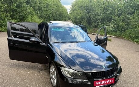 BMW 3 серия, 2005 год, 1 290 000 рублей, 36 фотография