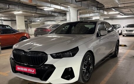 BMW 5 серия, 2023 год, 6 750 000 рублей, 2 фотография