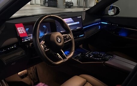 BMW 5 серия, 2023 год, 6 750 000 рублей, 7 фотография