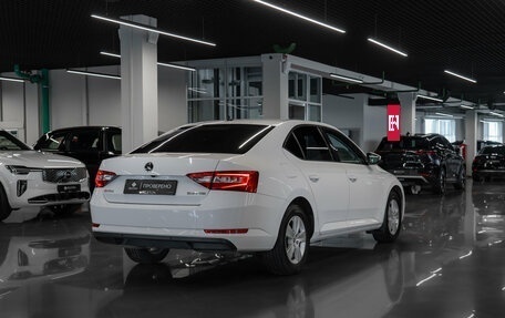 Skoda Superb III рестайлинг, 2018 год, 2 500 000 рублей, 5 фотография