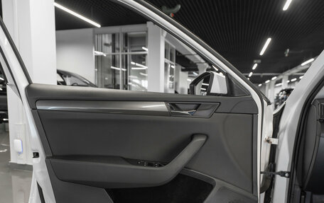 Skoda Superb III рестайлинг, 2018 год, 2 500 000 рублей, 19 фотография
