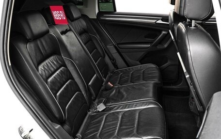 Volkswagen Tiguan II, 2019 год, 2 824 000 рублей, 7 фотография