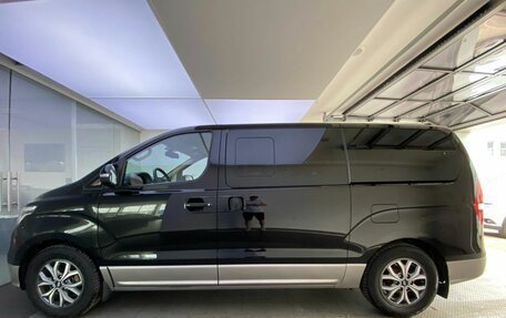 Hyundai H-1 II рестайлинг, 2019 год, 2 835 000 рублей, 10 фотография