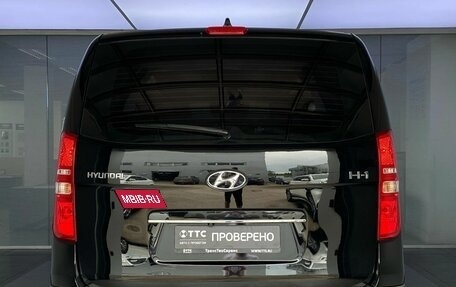 Hyundai H-1 II рестайлинг, 2019 год, 2 835 000 рублей, 7 фотография