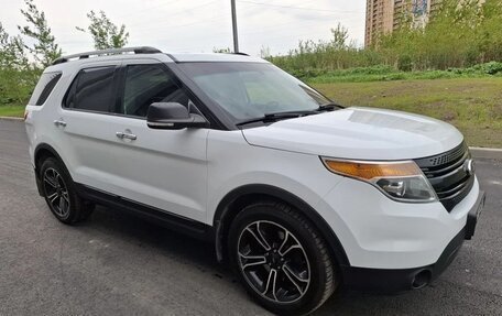 Ford Explorer VI, 2014 год, 1 680 000 рублей, 2 фотография