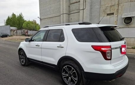 Ford Explorer VI, 2014 год, 1 680 000 рублей, 5 фотография