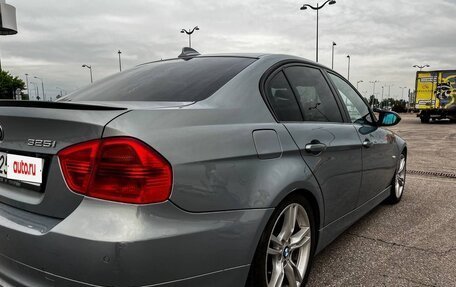 BMW 3 серия, 2005 год, 1 150 000 рублей, 3 фотография