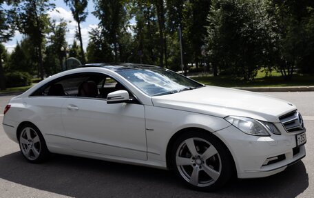 Mercedes-Benz E-Класс, 2010 год, 1 550 000 рублей, 3 фотография