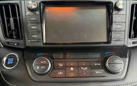 Toyota RAV4, 2019 год, 2 000 202 рублей, 23 фотография