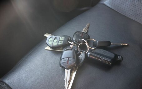 Mitsubishi Outlander III рестайлинг 3, 2007 год, 929 000 рублей, 17 фотография