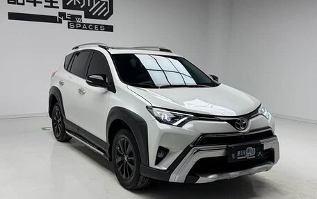 Toyota RAV4, 2019 год, 2 045 202 рублей, 3 фотография