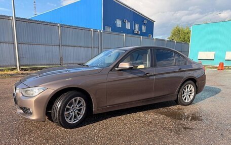 BMW 3 серия, 2013 год, 2 300 000 рублей, 9 фотография