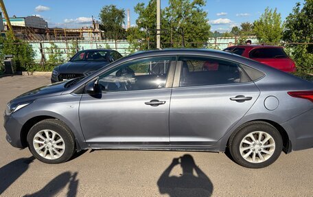Hyundai Solaris II рестайлинг, 2017 год, 1 100 000 рублей, 5 фотография