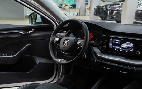 Skoda Octavia IV, 2020 год, 2 090 000 рублей, 12 фотография