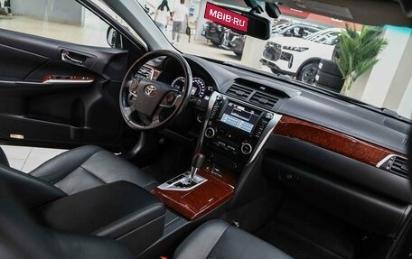Toyota Camry, 2012 год, 1 350 000 рублей, 6 фотография