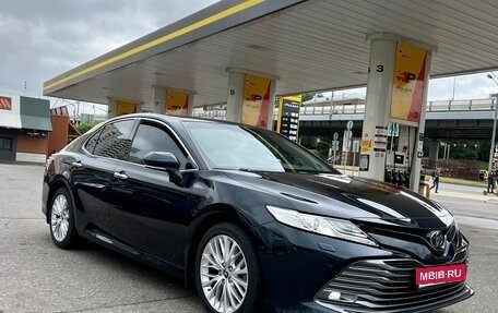 Toyota Camry, 2019 год, 2 990 000 рублей, 1 фотография