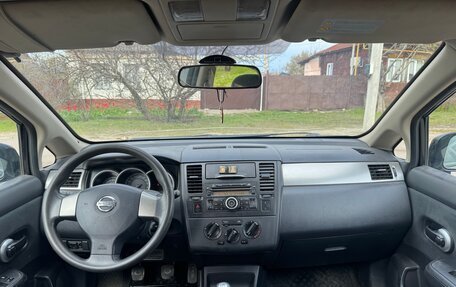 Nissan Tiida, 2010 год, 440 000 рублей, 9 фотография